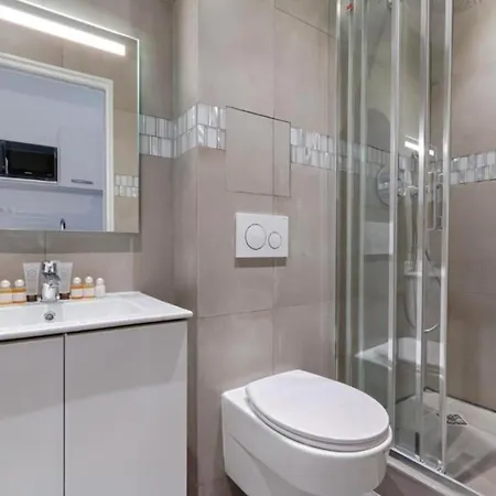 Appartamento Urbanflat 210 - Beautiful In The Center Of Parigi