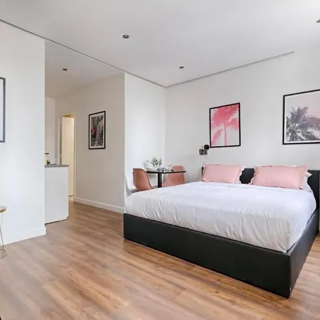 Urbanflat 210 - Beautiful In The Center Of Appartamento Parigi