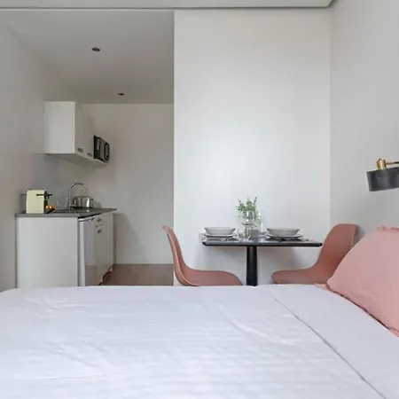 Urbanflat 210 - Beautiful In The Center Of Appartamento Parigi